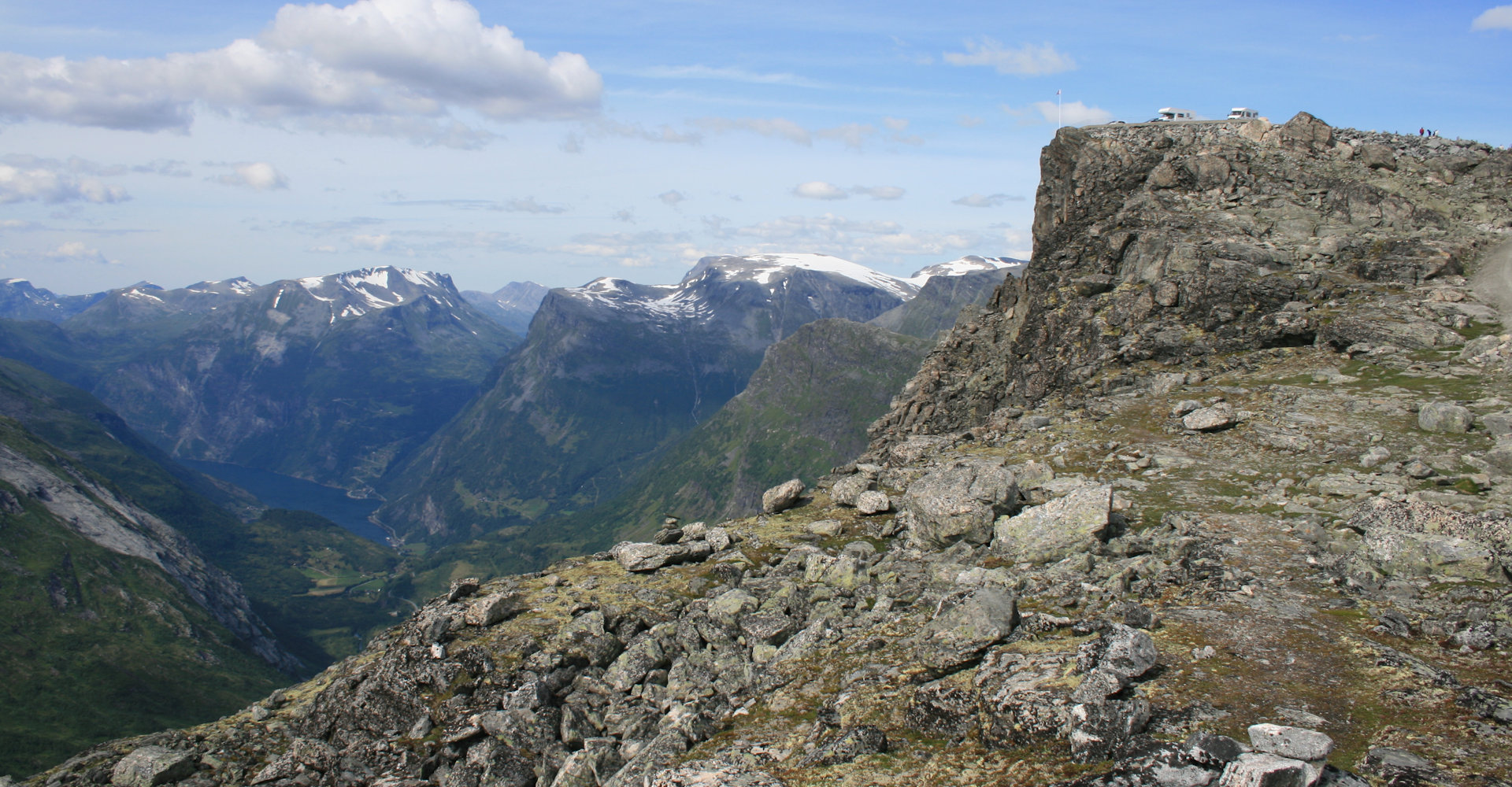 004 Utsiktspunktet Dalsnibba - foto Geir Johansen.jpg