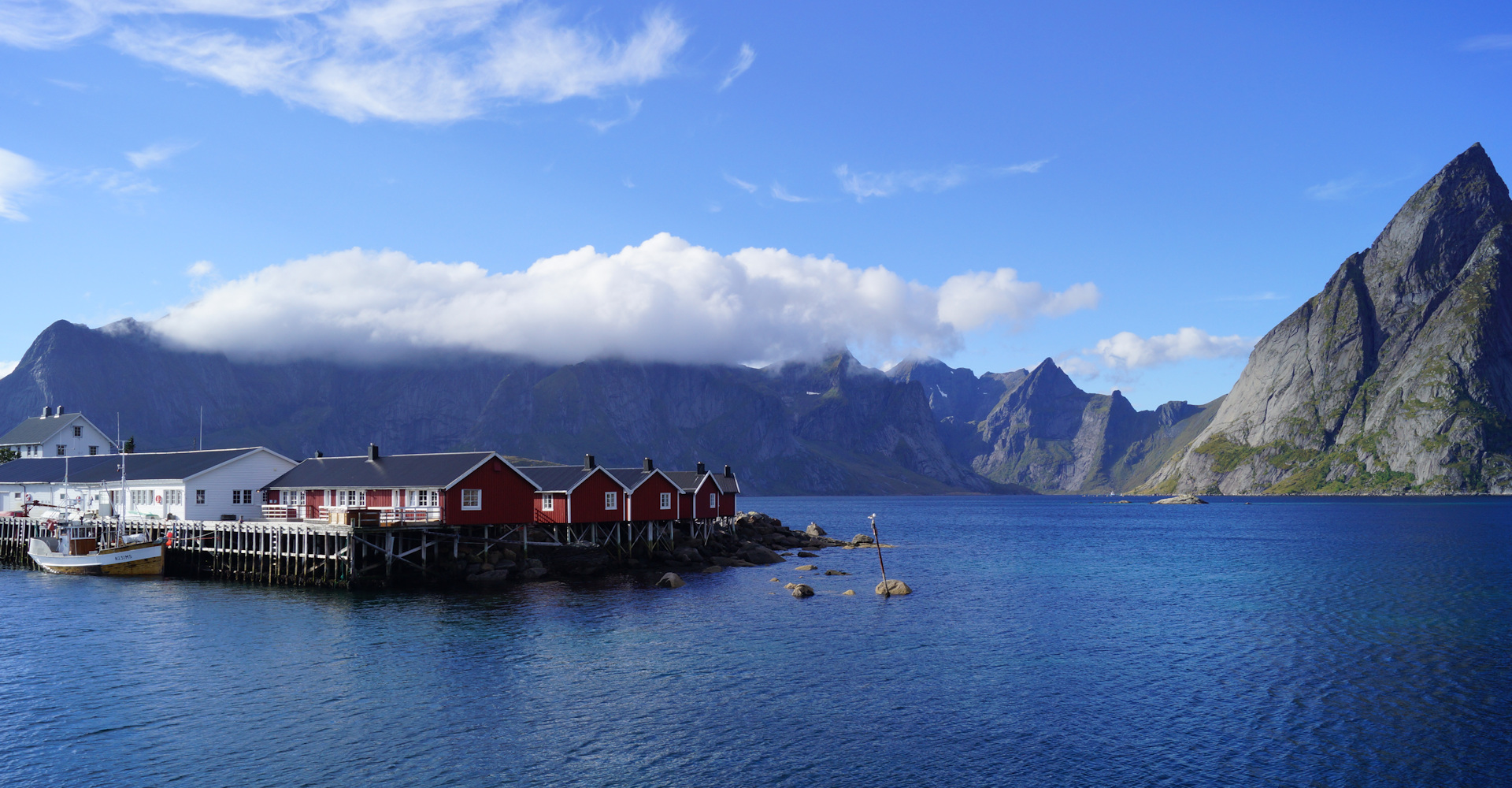 015 Reinefjorden-litt av Hamnøya og Olstinden til høyre-Foto Geir Johansen.jpg