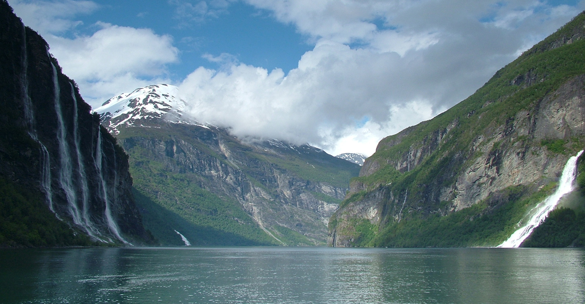 002 B Geirangerfjorden - Foto Michael David Hill.jpg