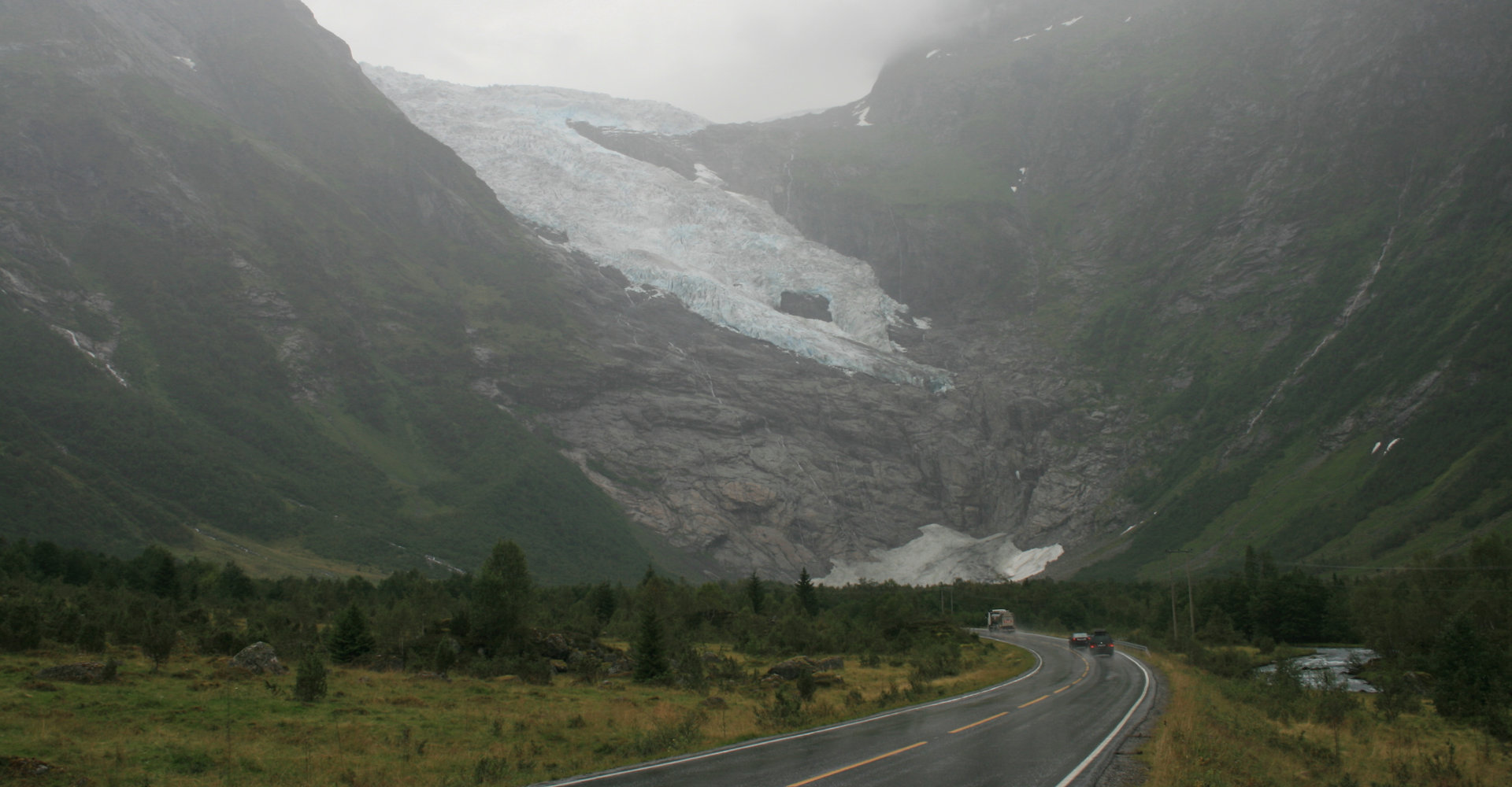 004 Bøyabreen sett fra Rv5  - Foto Geir Johansen.jpg
