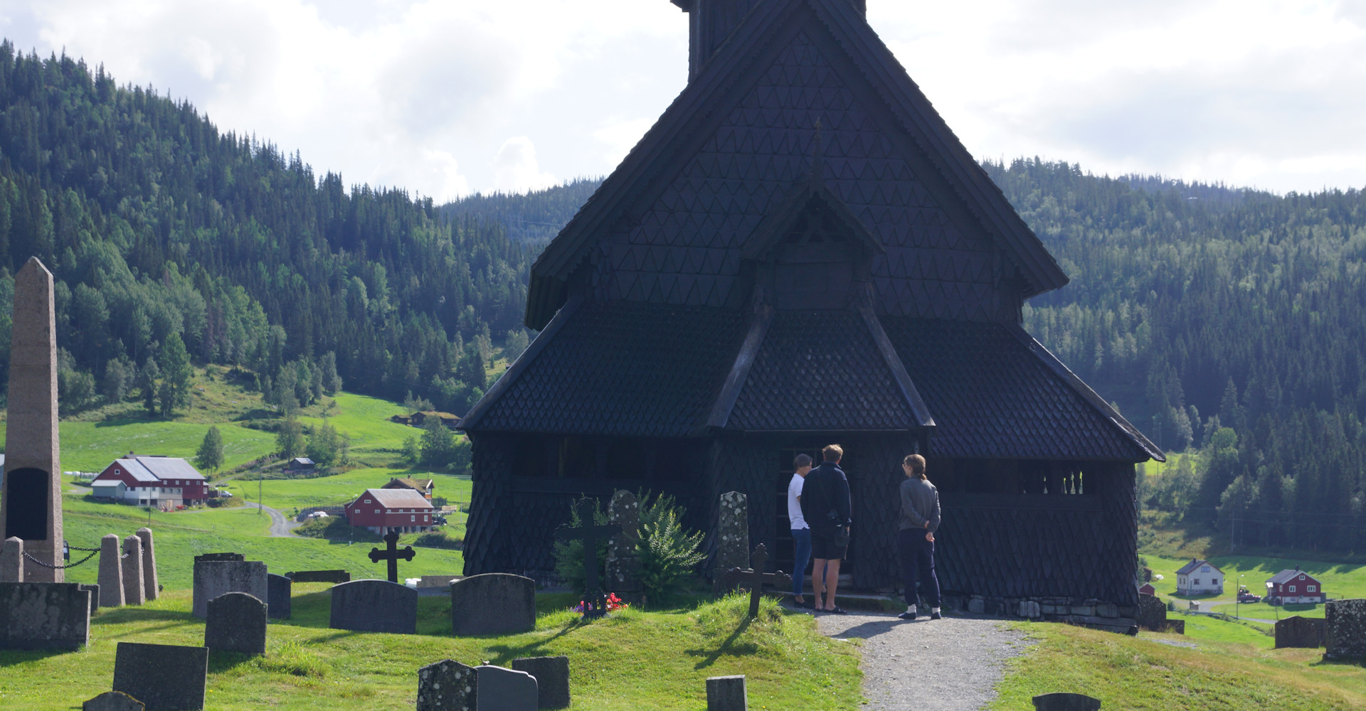 005 Eidsborg stavkirke - Foto Geir Johansen.jpg