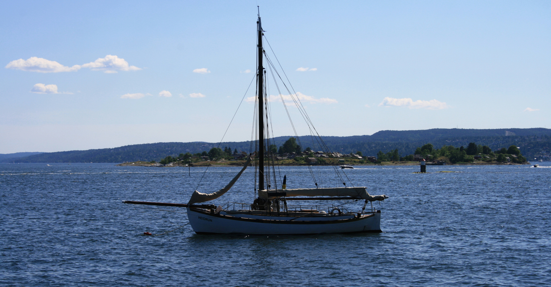008 Idyll på Oslofjorden med Lindøya i bakgrunn-foto Geir Johansen.jpg