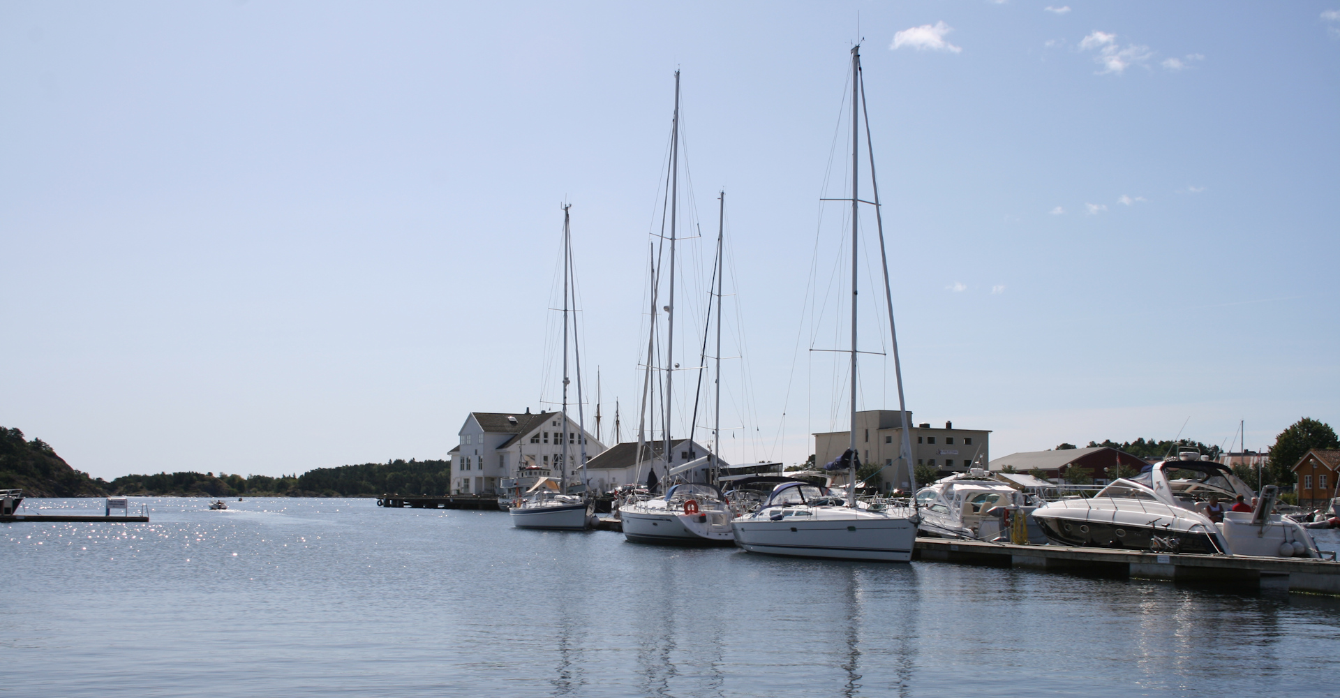 Ut fjorden mot skjærgården-fote Geir Johansen.jpg