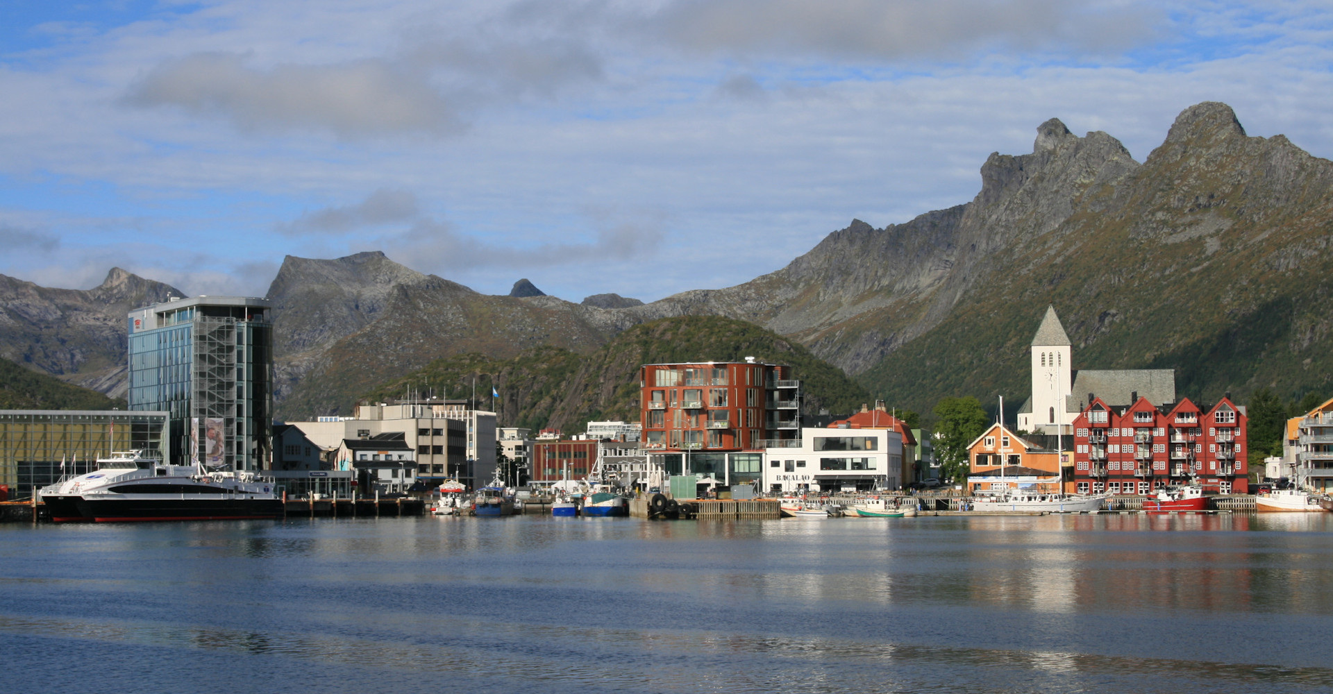 023a Lofoten - Svolvær 2 - foto Geir Johansen.jpg