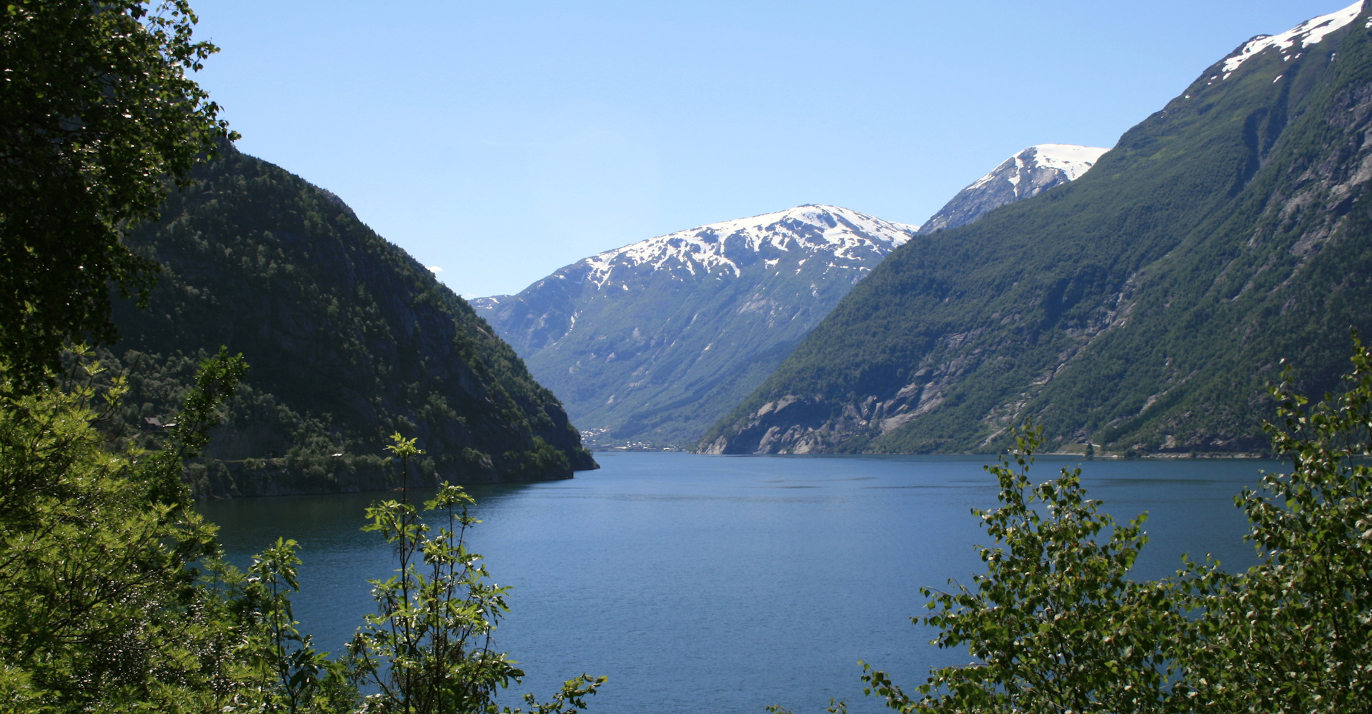 007 Hardangerfjorden 0g Sørfjorden mot Odda-foto Geir Johansen.jpg