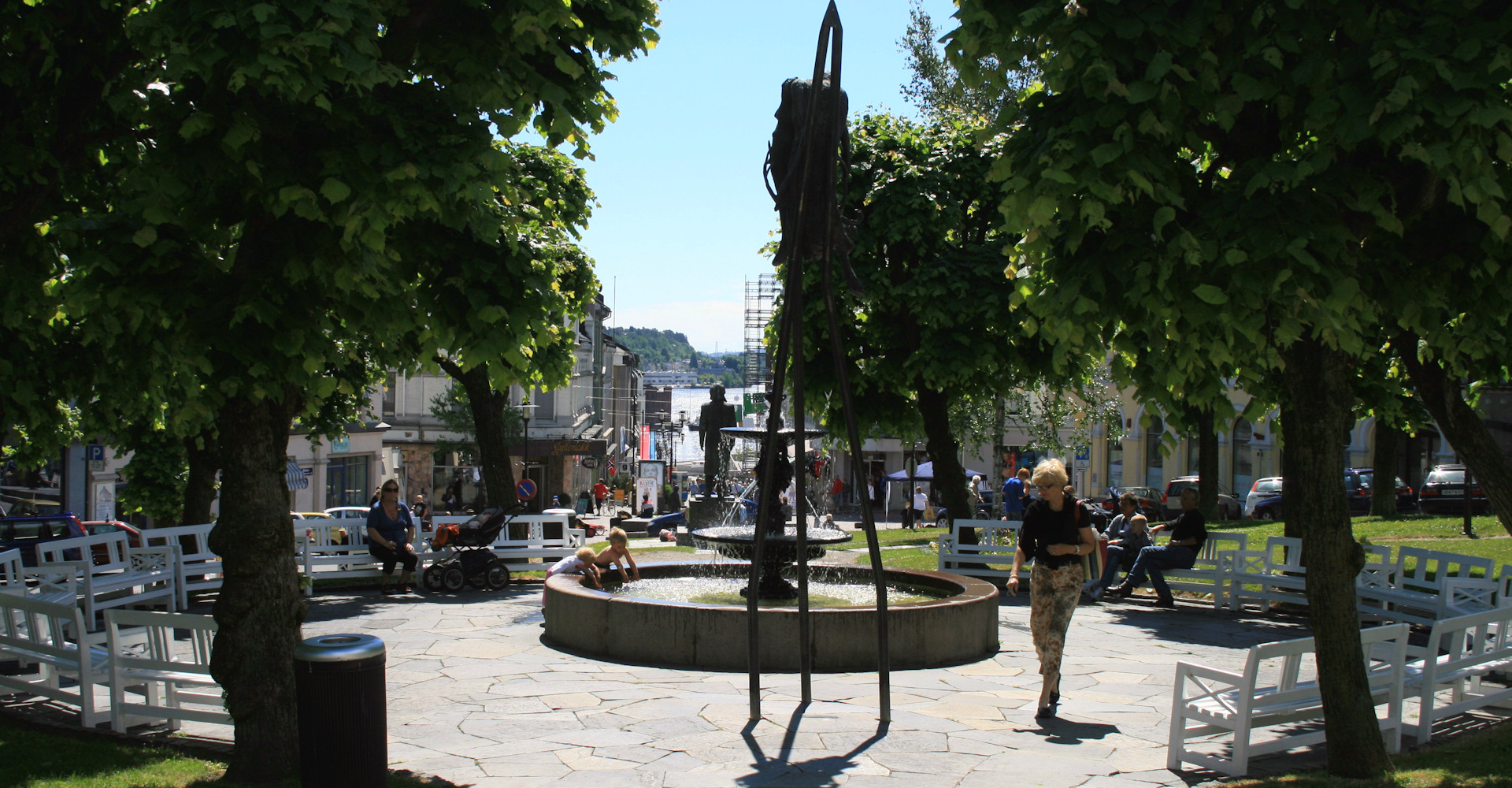 005 Ibsenparken i sentrum-foto Geir Johansen.jpg