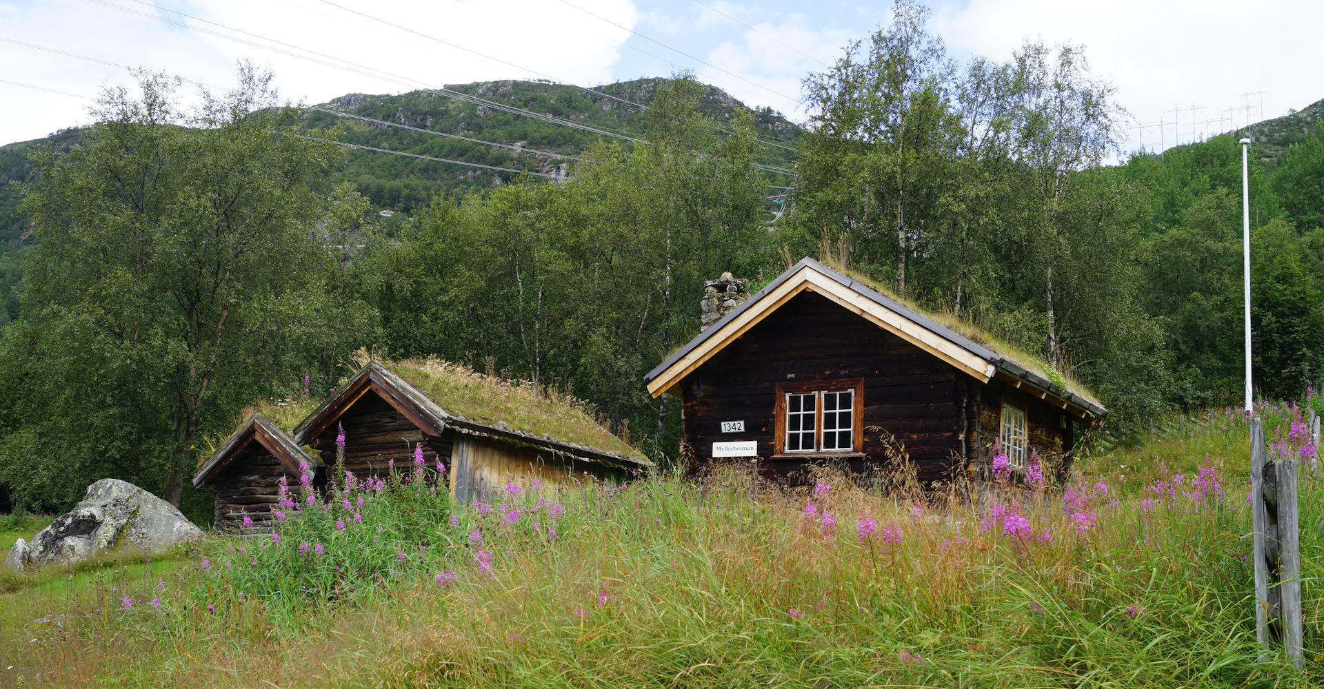 002 Myllarheimen og Myllarguten - Foto Geir Johansen.jpg