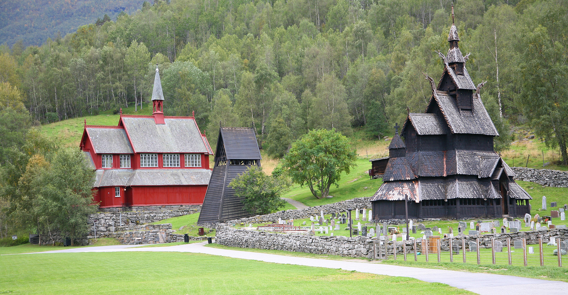 005 Borgund stavkirke - foto W Bulach.jpg