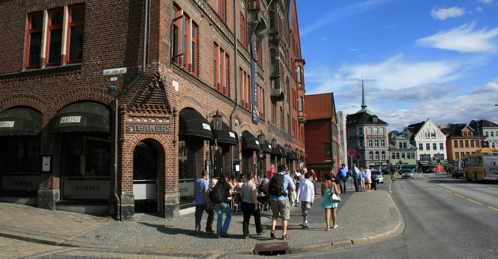 006 Mot sentrum på tur fra bryggen - foto Geir Johansen.jpg