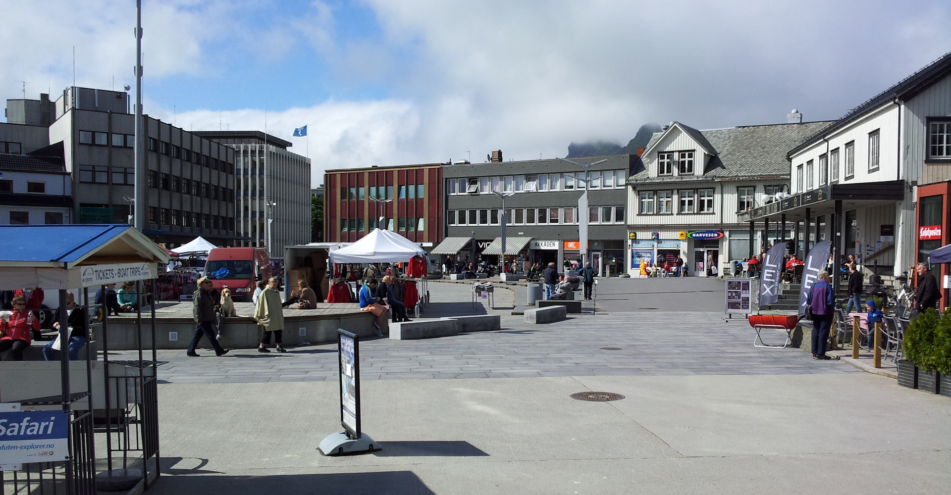 003 Svolvær torg-foto Geir Johansen.jpg