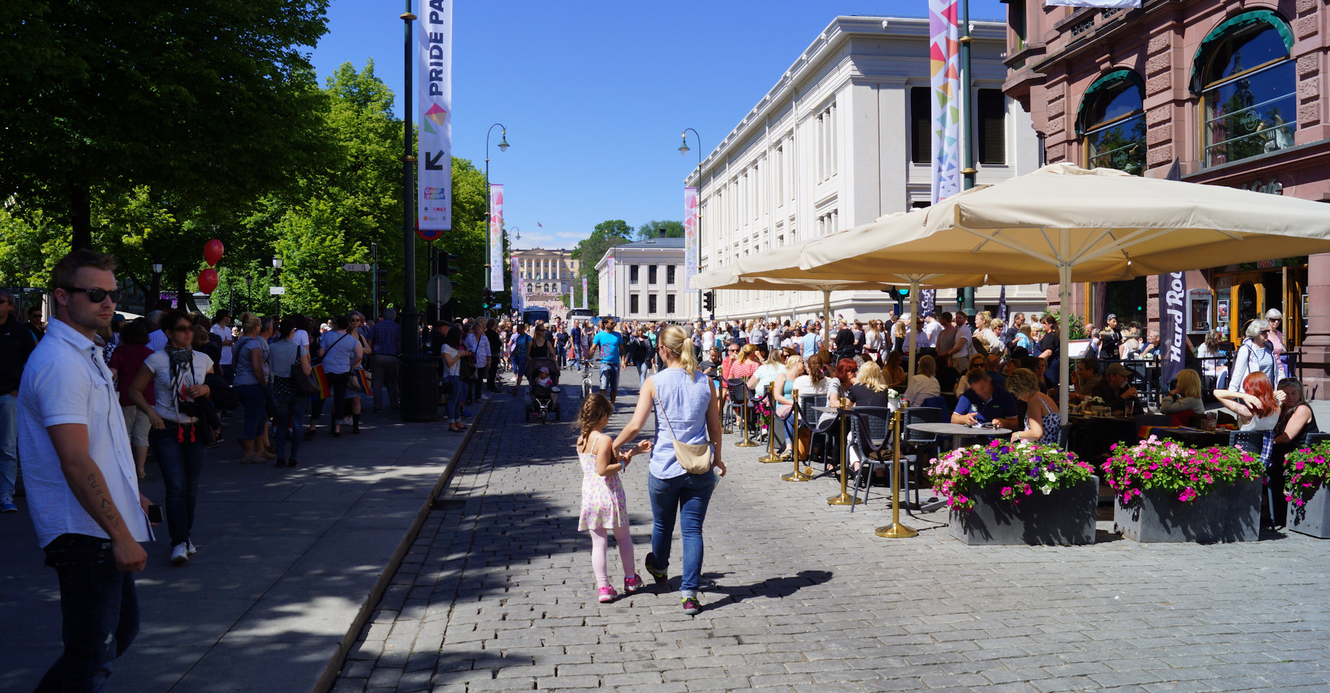 011 Karl Johans gate mot Slottet-foto Geir Johansen.jpg