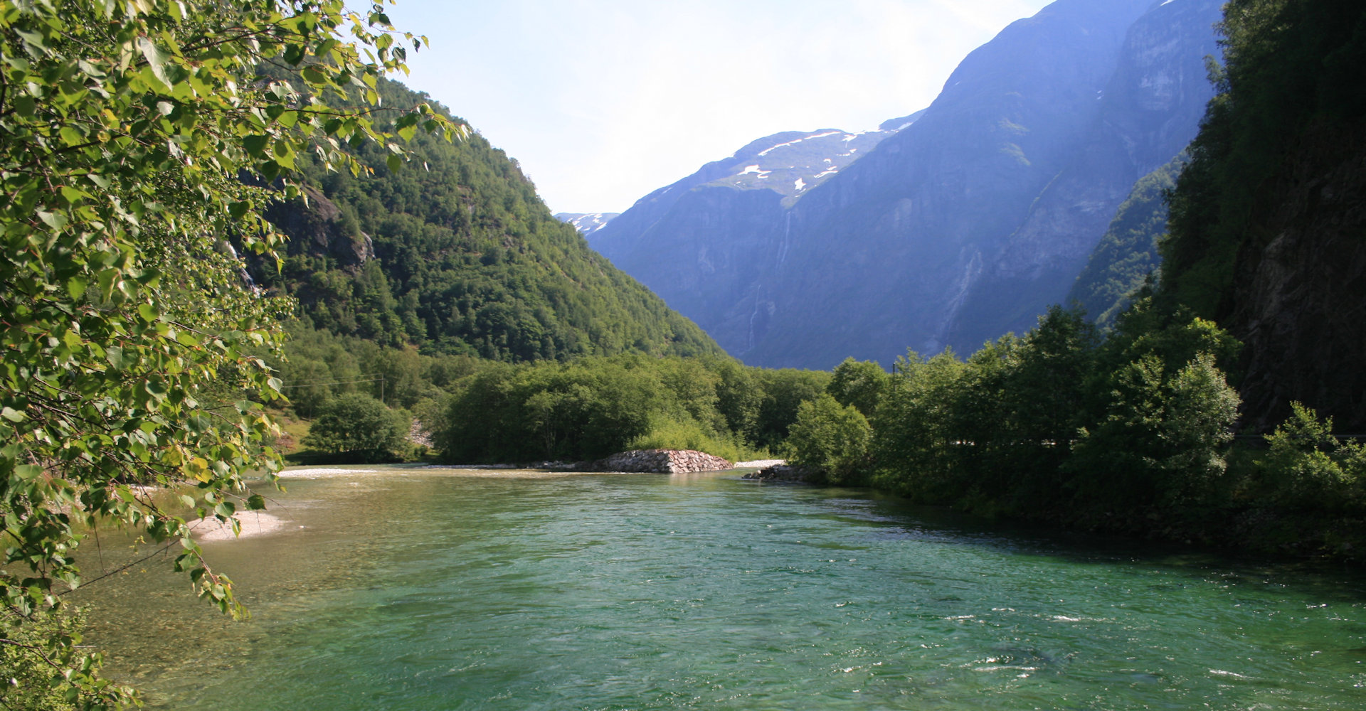 003 Nærøydalen og elven Nærøydalselvi - Foto Geir Johansen.jpg