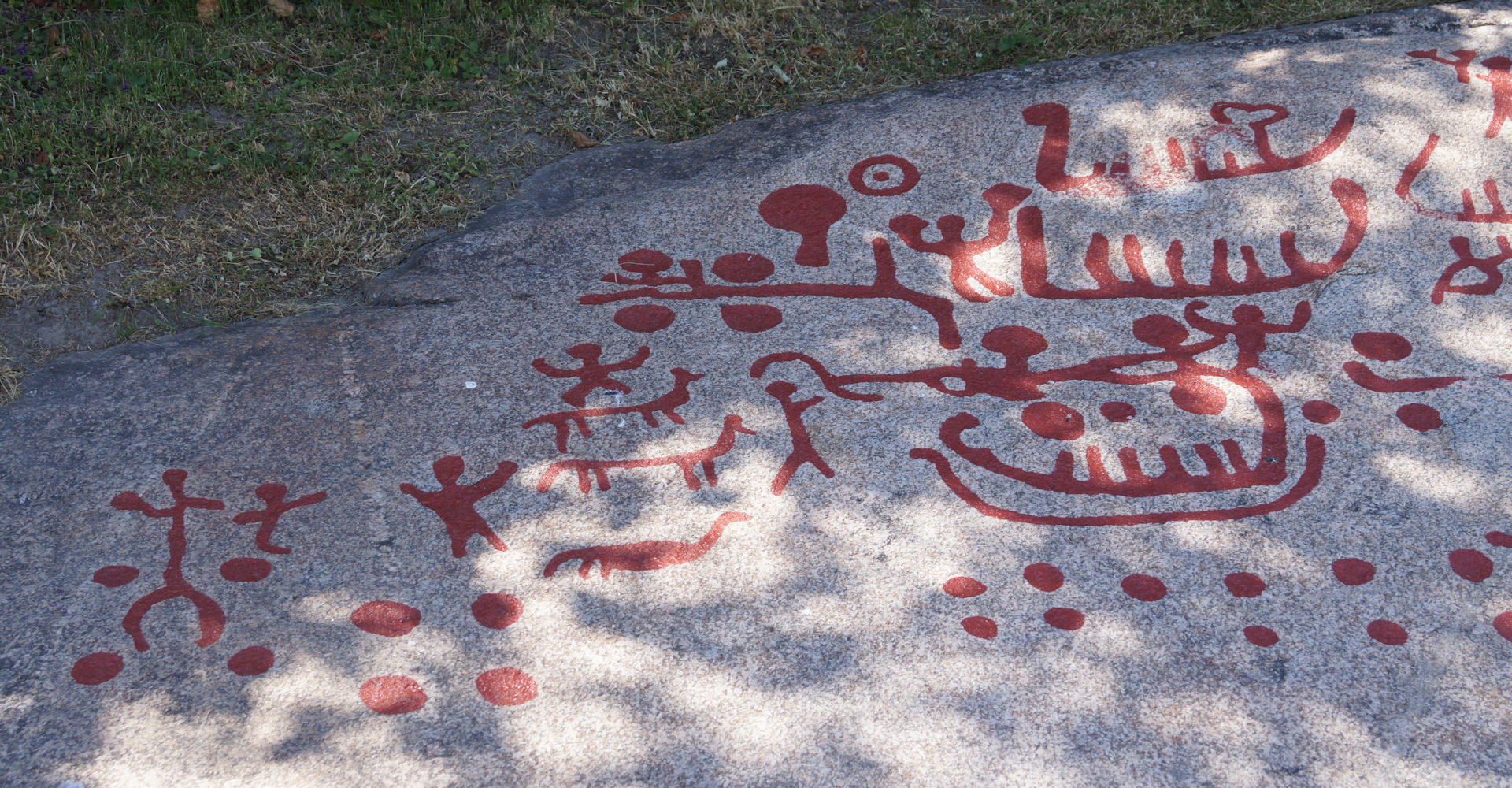 002 Solbergfeltet helleristninger - Foto Geir Johansen.jpg