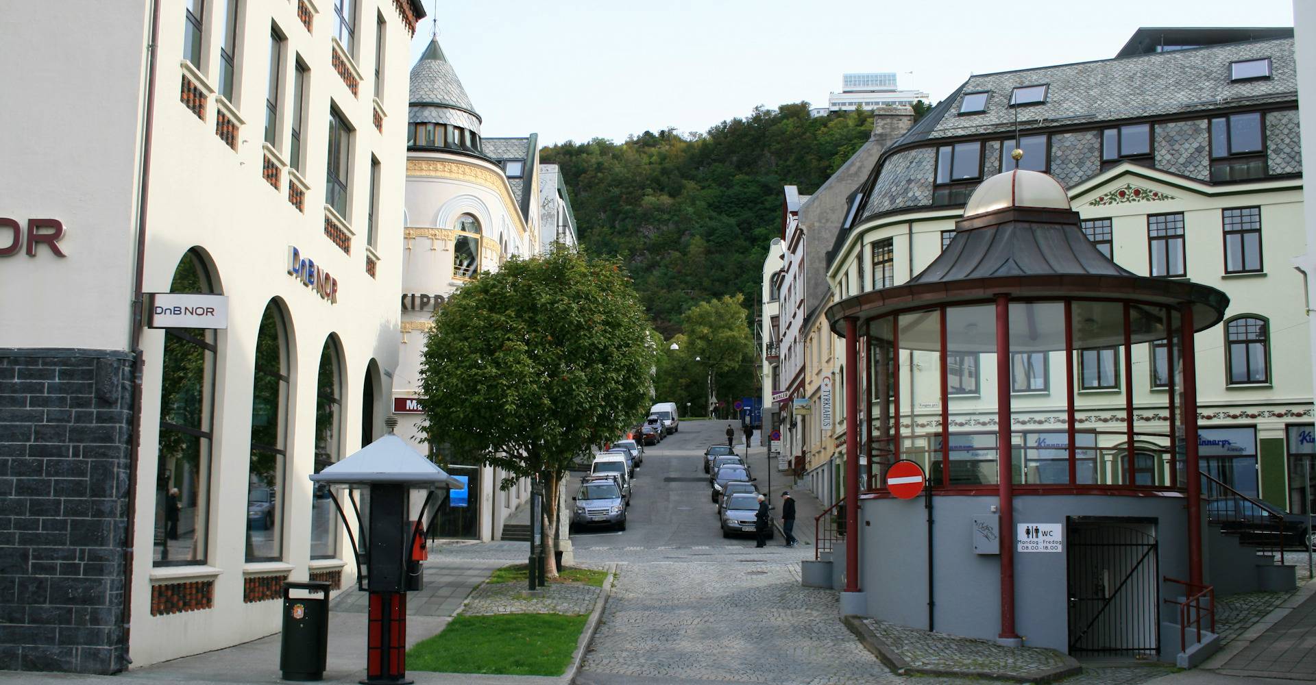 013 sentrumsgate og utsiktspunktet på Aksla-foto Geir Johansen.jpg