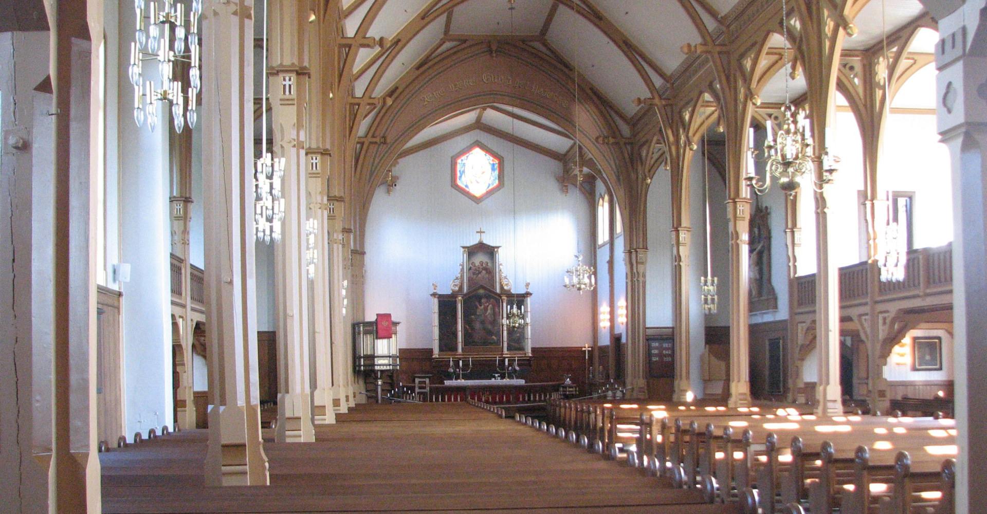 002 Lofoten - Kabelvaag-lofotkatedralen - foto Rünno.jpg