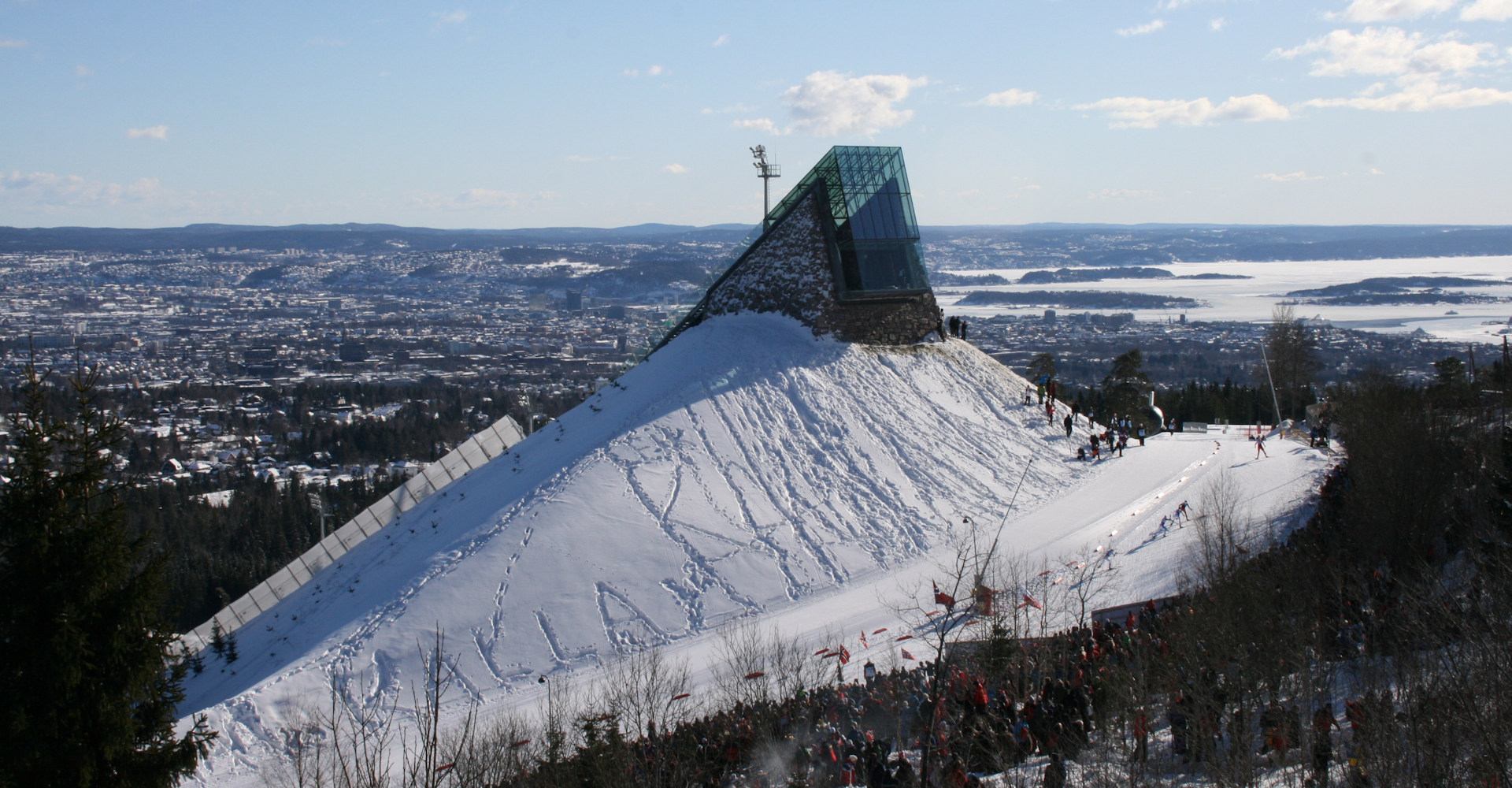 007 Holmenkollen - Foto Geir Johansen.jpg