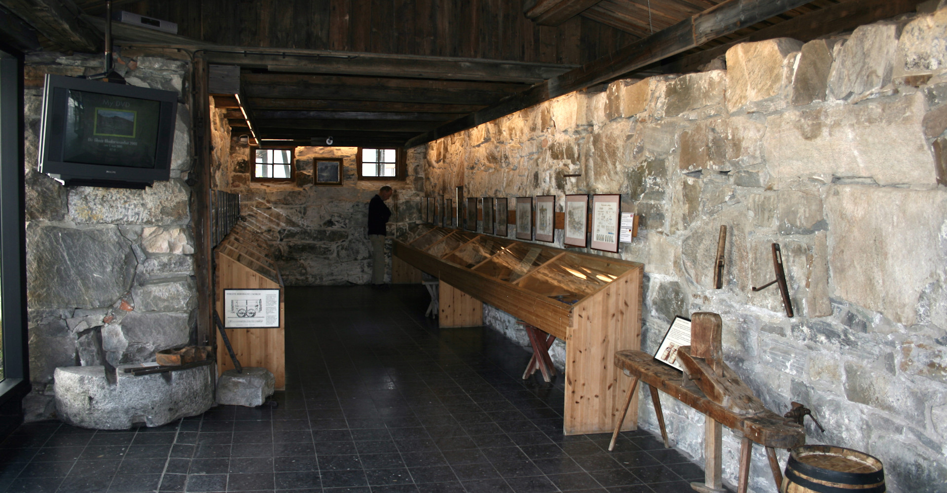 009 Blaafarveverket - utstilling - Foto Geir Johansen.jpg