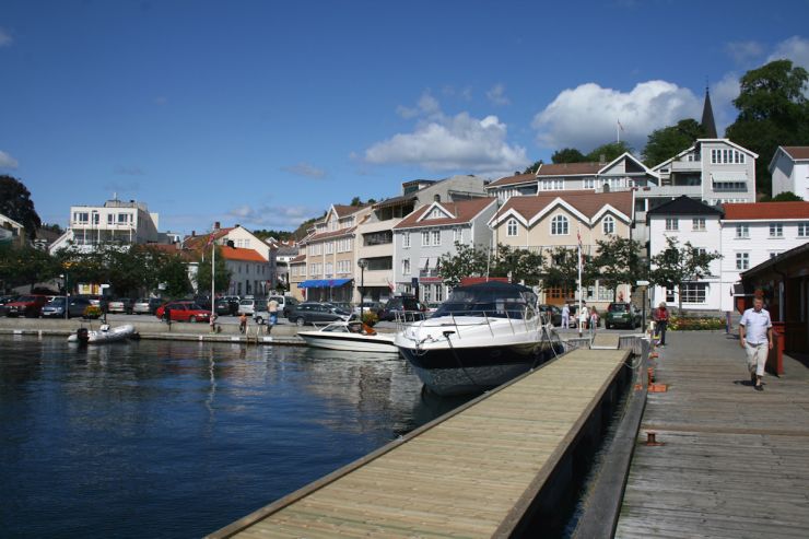 Grimstad 001 - Forsiden- mot sentrum- Foto Geir Johansen.jpg