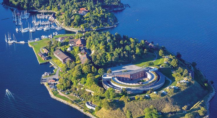 005 luftfoto oversikt-foto Forsvarsbygg.jpg