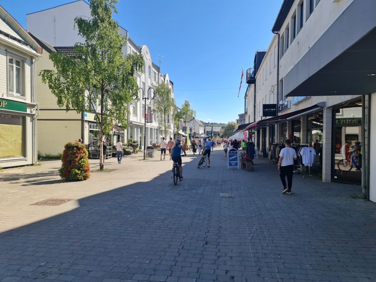 Forsidebilder 003 Gågaten i sentrum og torget - Foto Geir Johansen.jpg